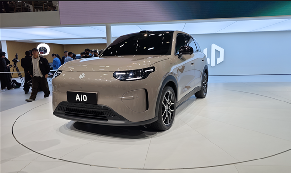 年末车市订单遭疯抢：近20品牌推购置税兜底政策