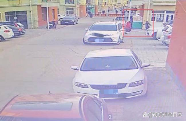 女法官疑因倒车失误致2人身亡 悲剧引发理性讨论